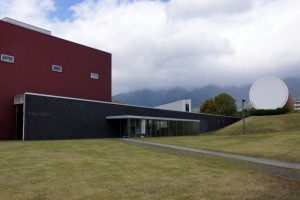 奈義町現代美術館